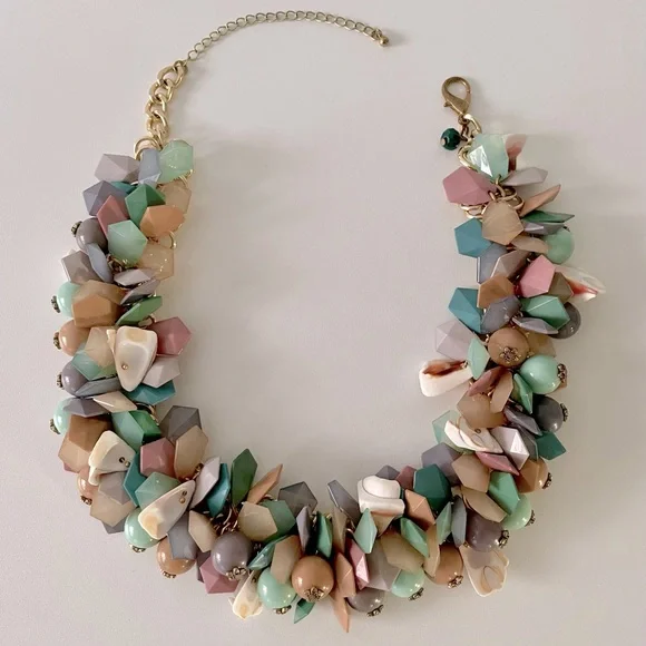 Anthropologie necklace - Picture 6 of 8